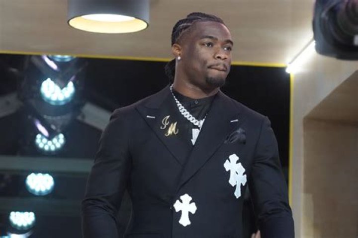 Jalen Milroe Bio: Age, Height, Weight, Hometown, Career, College, Family and more