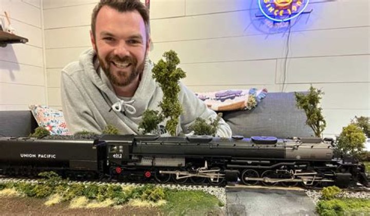 Meet the Modeler: Chris Montagna of Chris's Trains and Things on YouTube