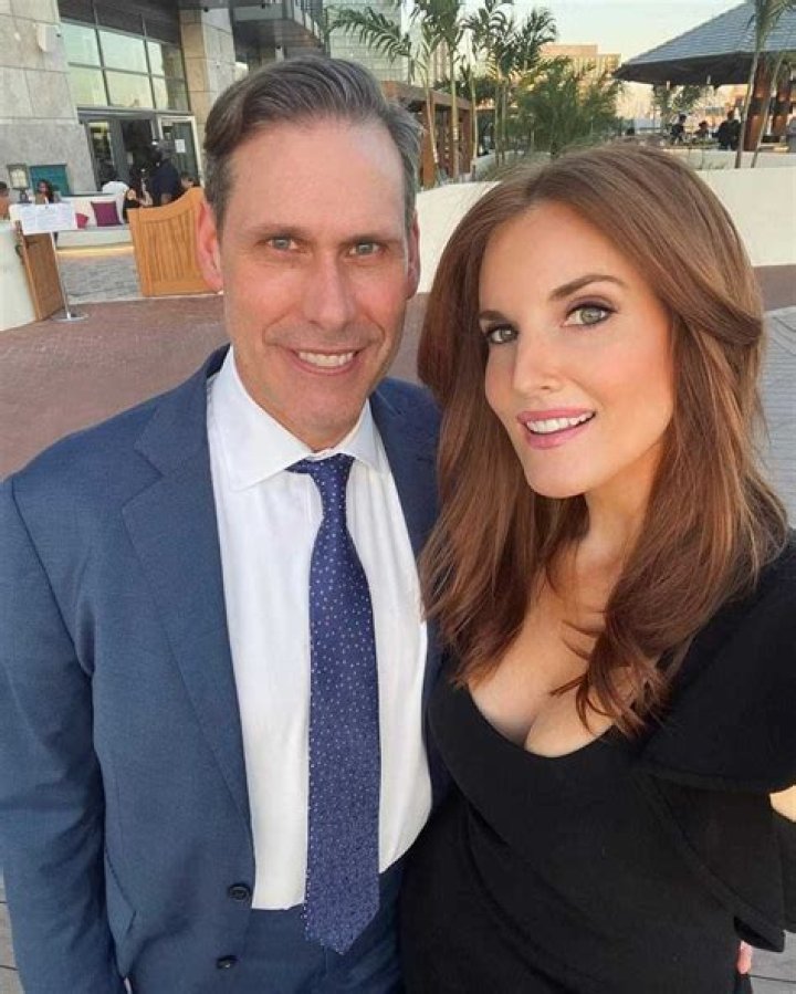 Meg McNamara Age, Wikipedia, Height, Husband, Boyfriend, Family, Biography, Net Worth