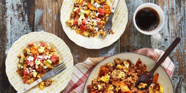 Migas with Chorizo Recipe - How to Make Migas with Chorizo