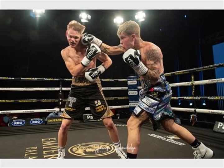 Roarke Knapp edges Brandon Thysse in epic junior middleweight war