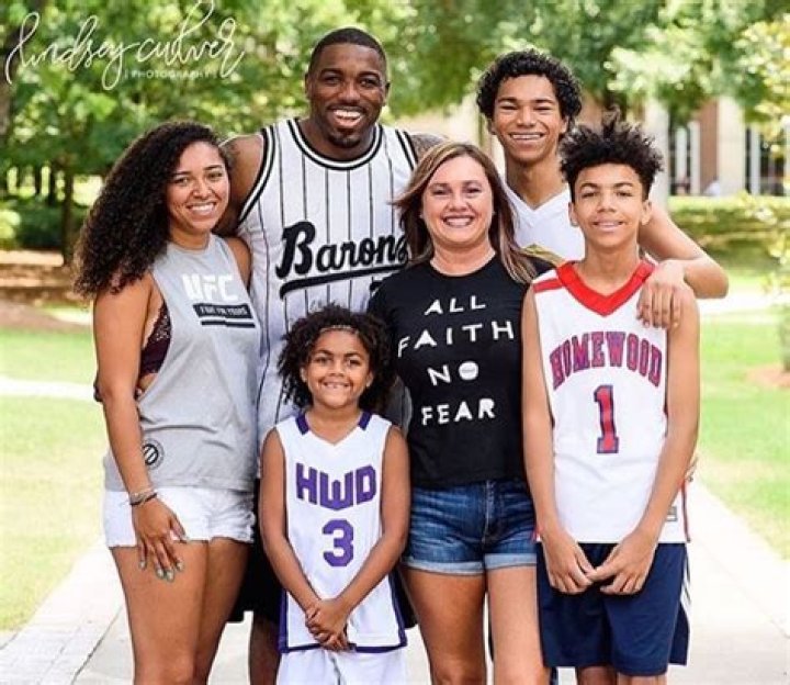 What is American Mixed Martial Artist Walt Harris Net Worth? Explore his Career along with his Salary
