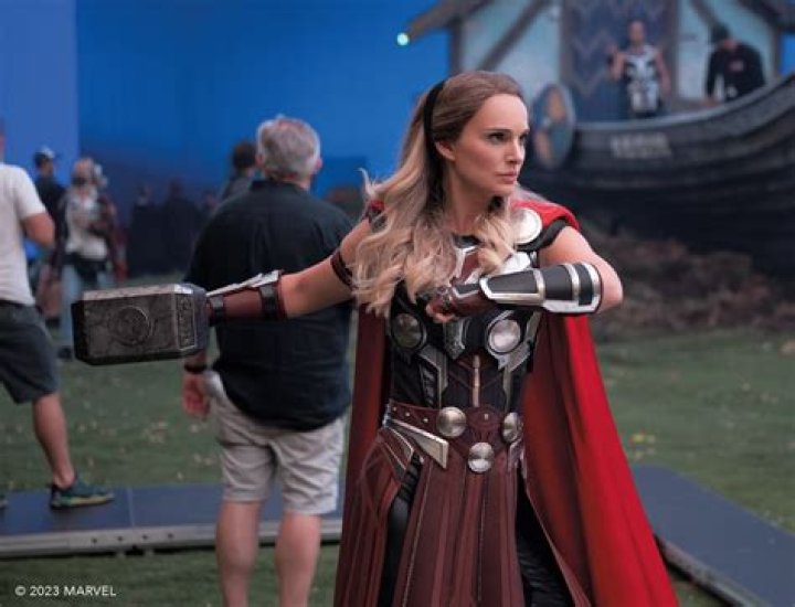 Where Does Natalie Portman Want Female Thor Story to Go In 'Thor: Love and Thunder?'